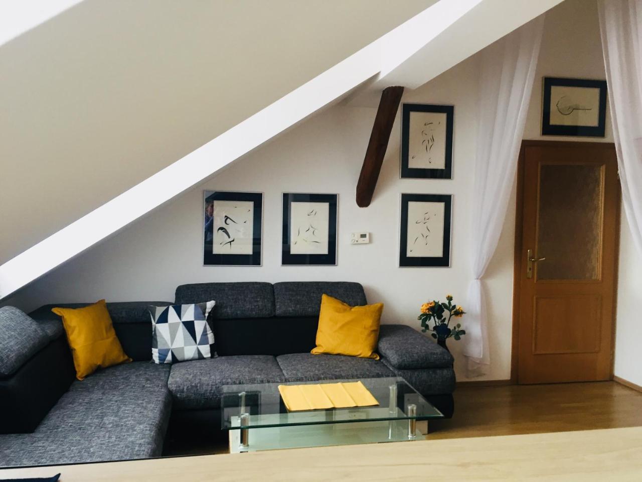 Residence Hattrick Praha Bagian luar foto